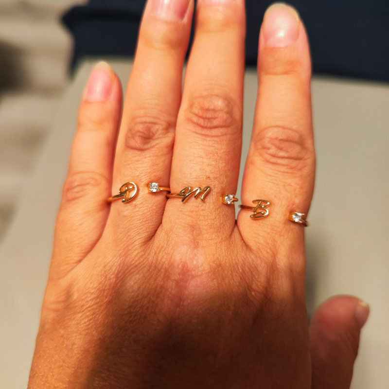 Delicate Initials Letter Rings - đánh giá và giá Event Z